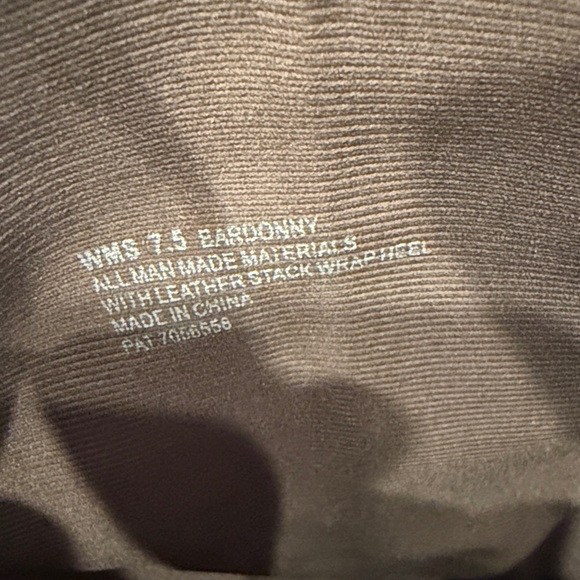 DV Bardonny Boots - Picture 10 of 10